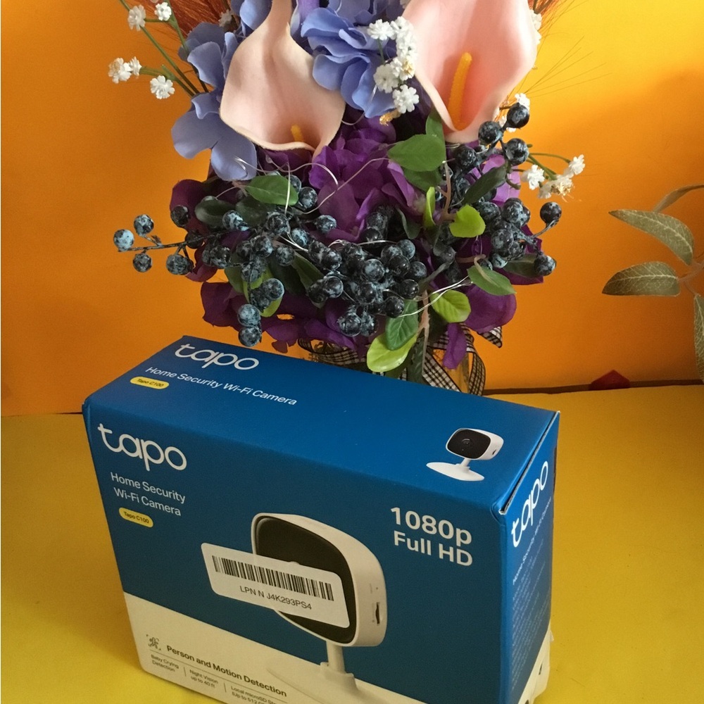 Tapo Home Security Wi-Fi Camera - Blue Box